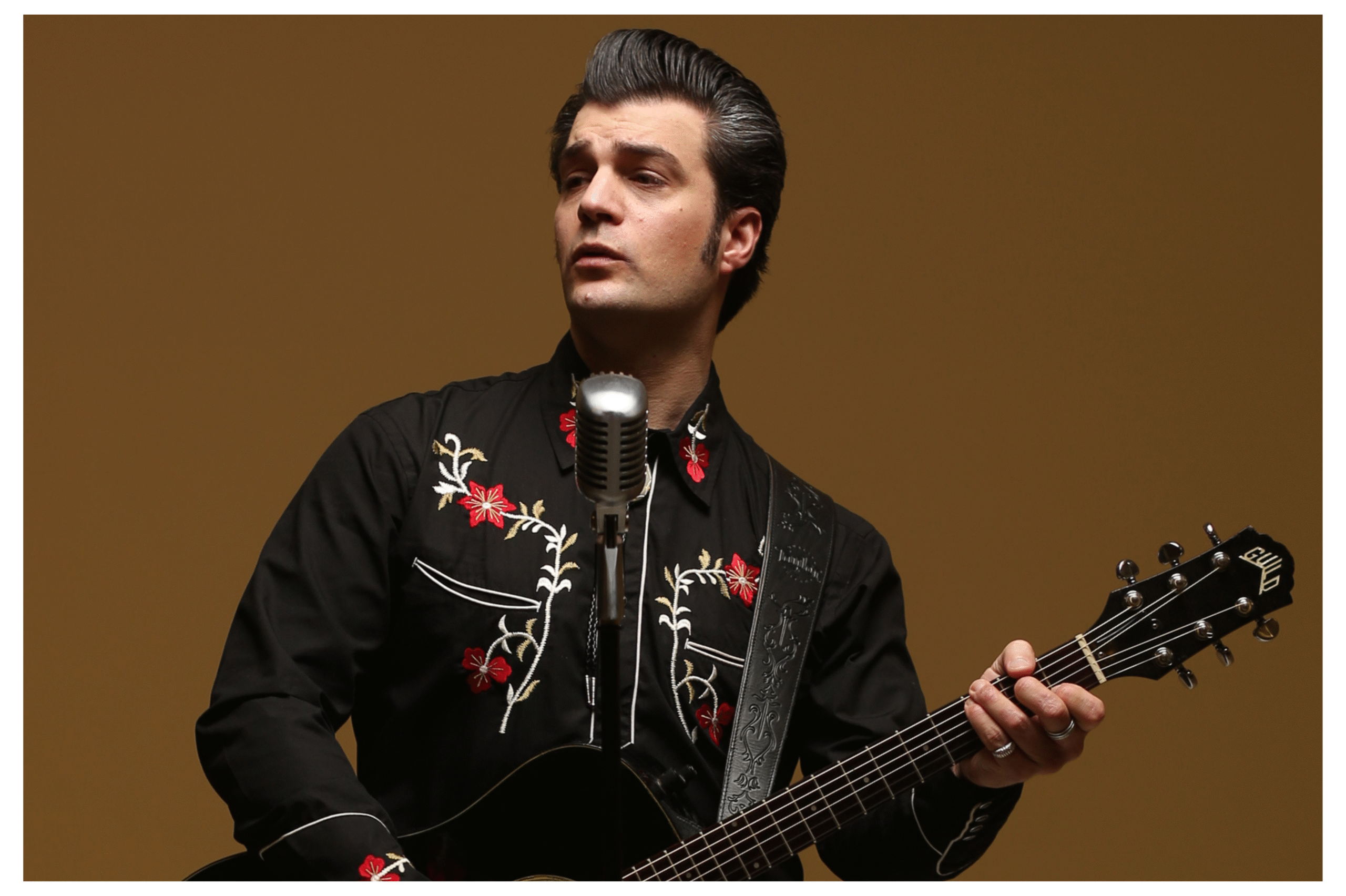 Månadens artist – Dennis Quintero